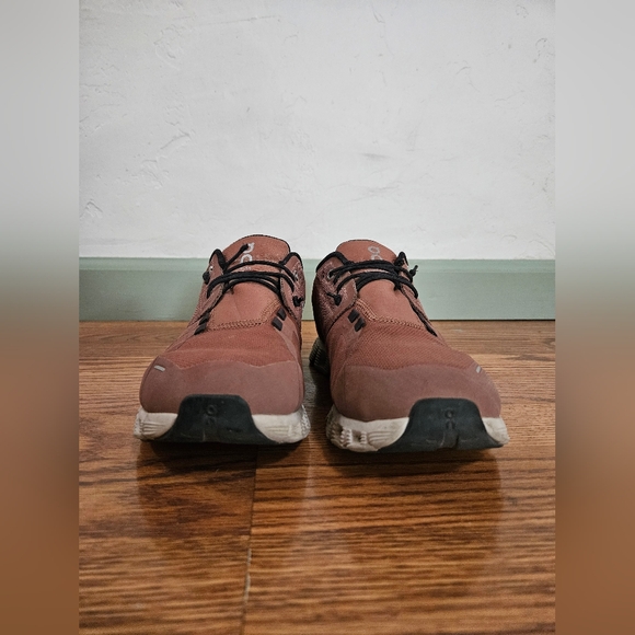 ON CLOUD 5 Waterproof Running Sneakers - Picture 2 of 11